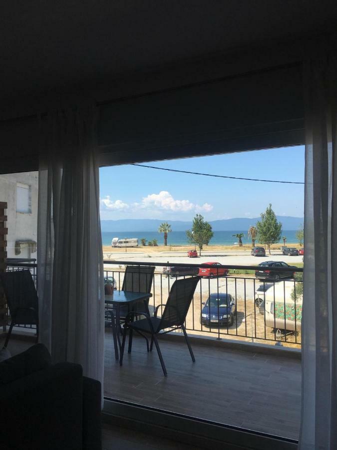 Sunrise View Apartment Офринион Екстериор снимка